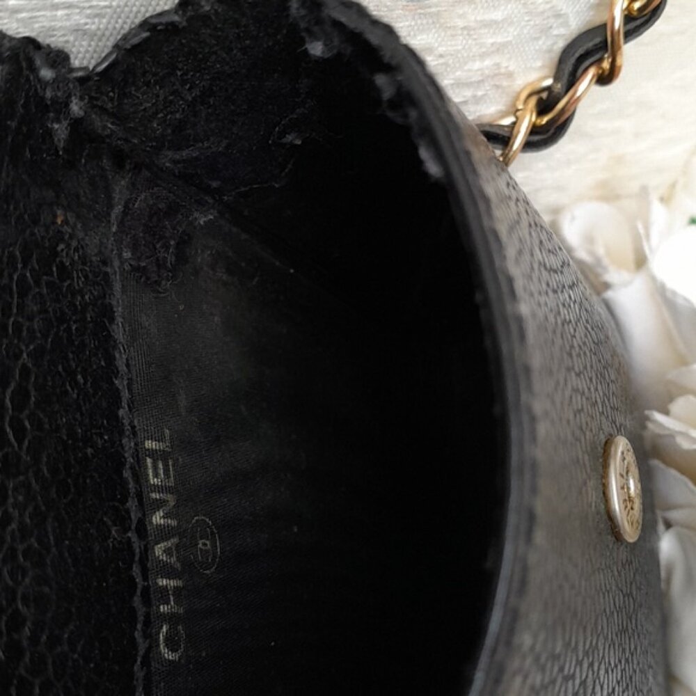 Chanel Caviar Leather Accessory Pouch (authentic vintage) - Picture 7 of 12